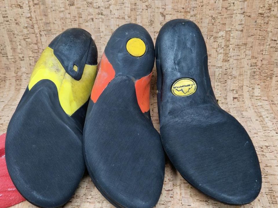 Suole di scarpette da arrampicata con forme e mescole diverse